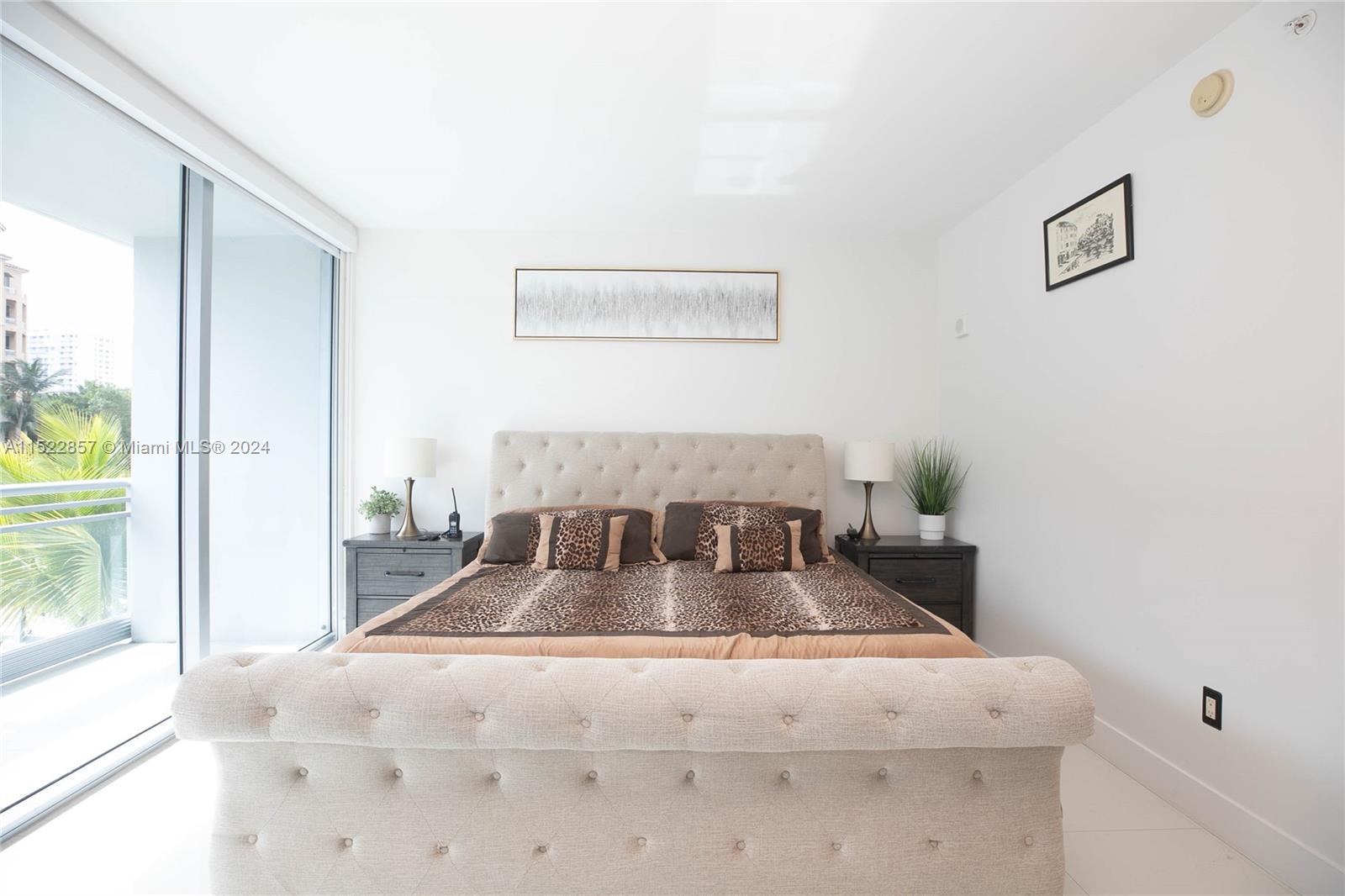 2950 NE 188th St 124, Aventura, Florida 33180, 2 Bedrooms Bedrooms, ,3 BathroomsBathrooms,Residentiallease,For Rent,2950 NE 188th St 124,A11522857