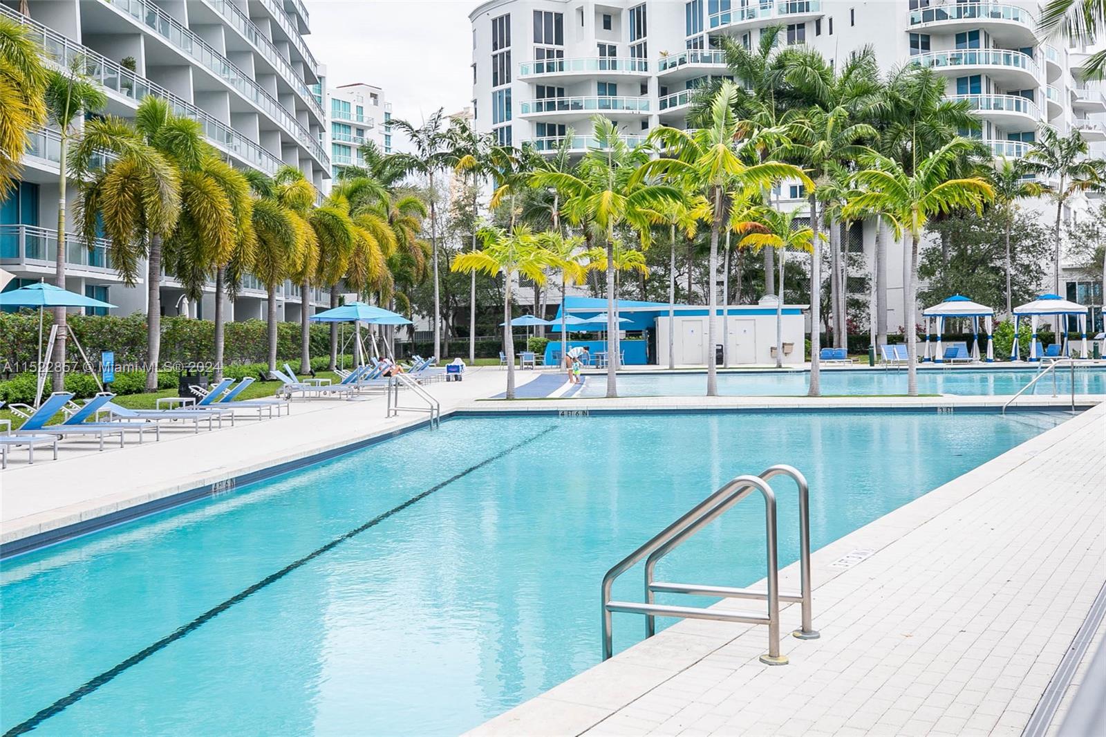 2950 NE 188th St 124, Aventura, Florida 33180, 2 Bedrooms Bedrooms, ,3 BathroomsBathrooms,Residentiallease,For Rent,2950 NE 188th St 124,A11522857