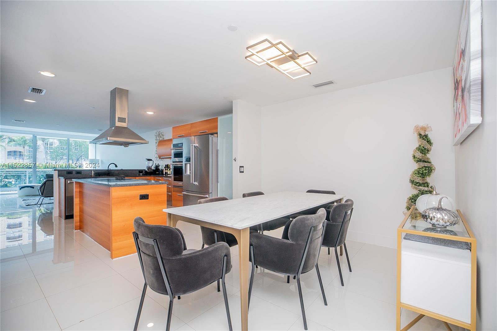 2950 NE 188th St 124, Aventura, Florida 33180, 2 Bedrooms Bedrooms, ,3 BathroomsBathrooms,Residentiallease,For Rent,2950 NE 188th St 124,A11522857