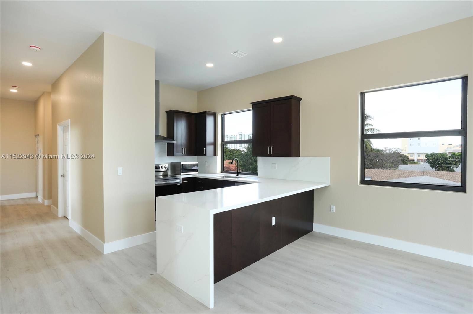 132 SW 35 Ave B1, Miami, Florida 33135, 3 Bedrooms Bedrooms, ,2 BathroomsBathrooms,Residentiallease,For Rent,132 SW 35 Ave B1,A11522943