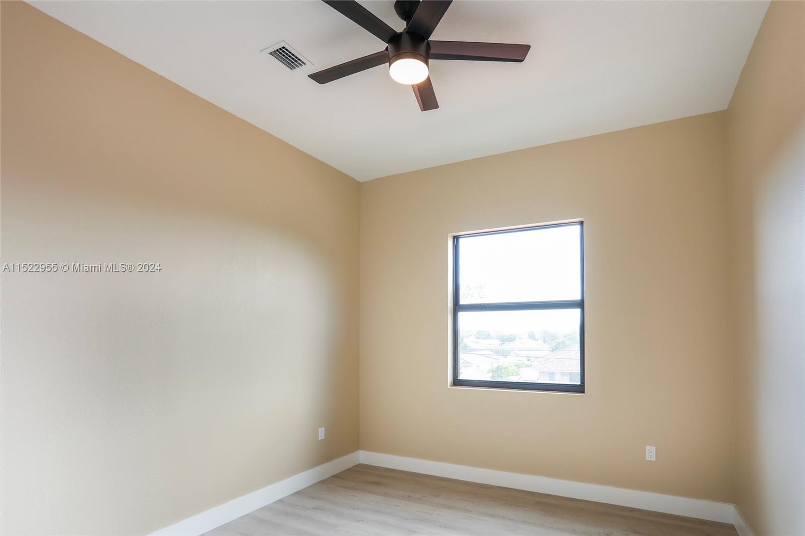 132 SW 35 Ave B2, Miami, Florida 33135, 3 Bedrooms Bedrooms, ,2 BathroomsBathrooms,Residentiallease,For Rent,132 SW 35 Ave B2,A11522955