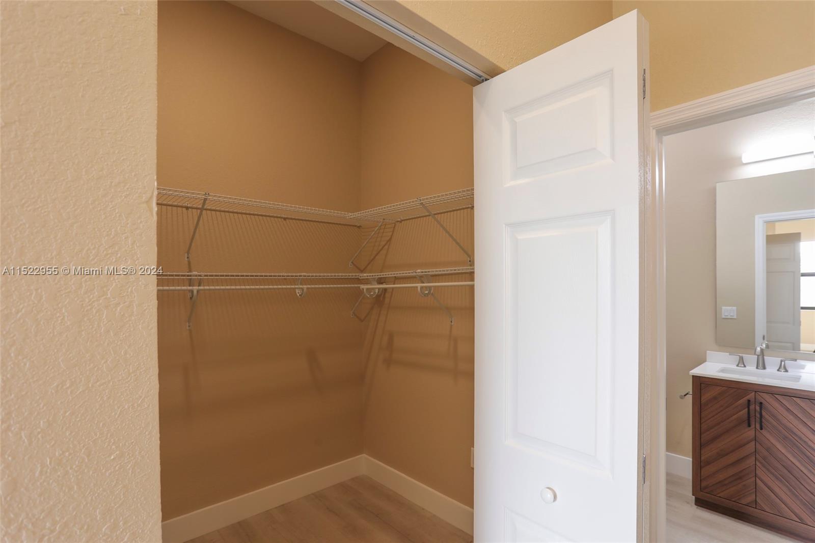 132 SW 35 Ave B2, Miami, Florida 33135, 3 Bedrooms Bedrooms, ,2 BathroomsBathrooms,Residentiallease,For Rent,132 SW 35 Ave B2,A11522955