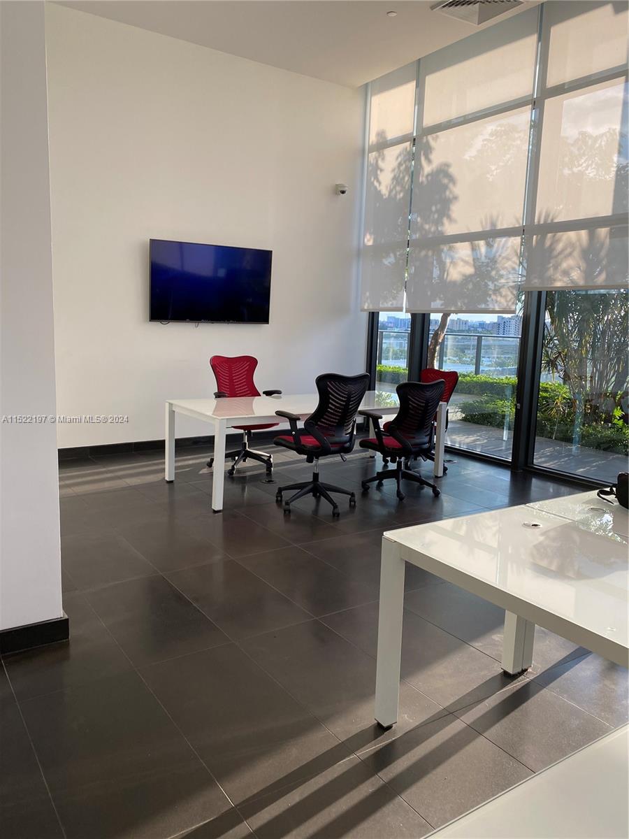 STUDY AND COMPUTER ROOM