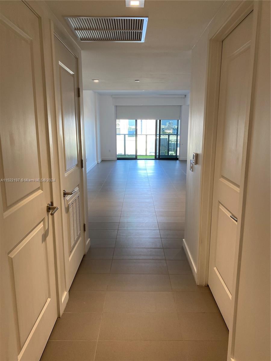1600 NE 1st Ave 1402, Miami, Florida 33132, ,1 BathroomBathrooms,Residentiallease,For Rent,1600 NE 1st Ave 1402,A11522197