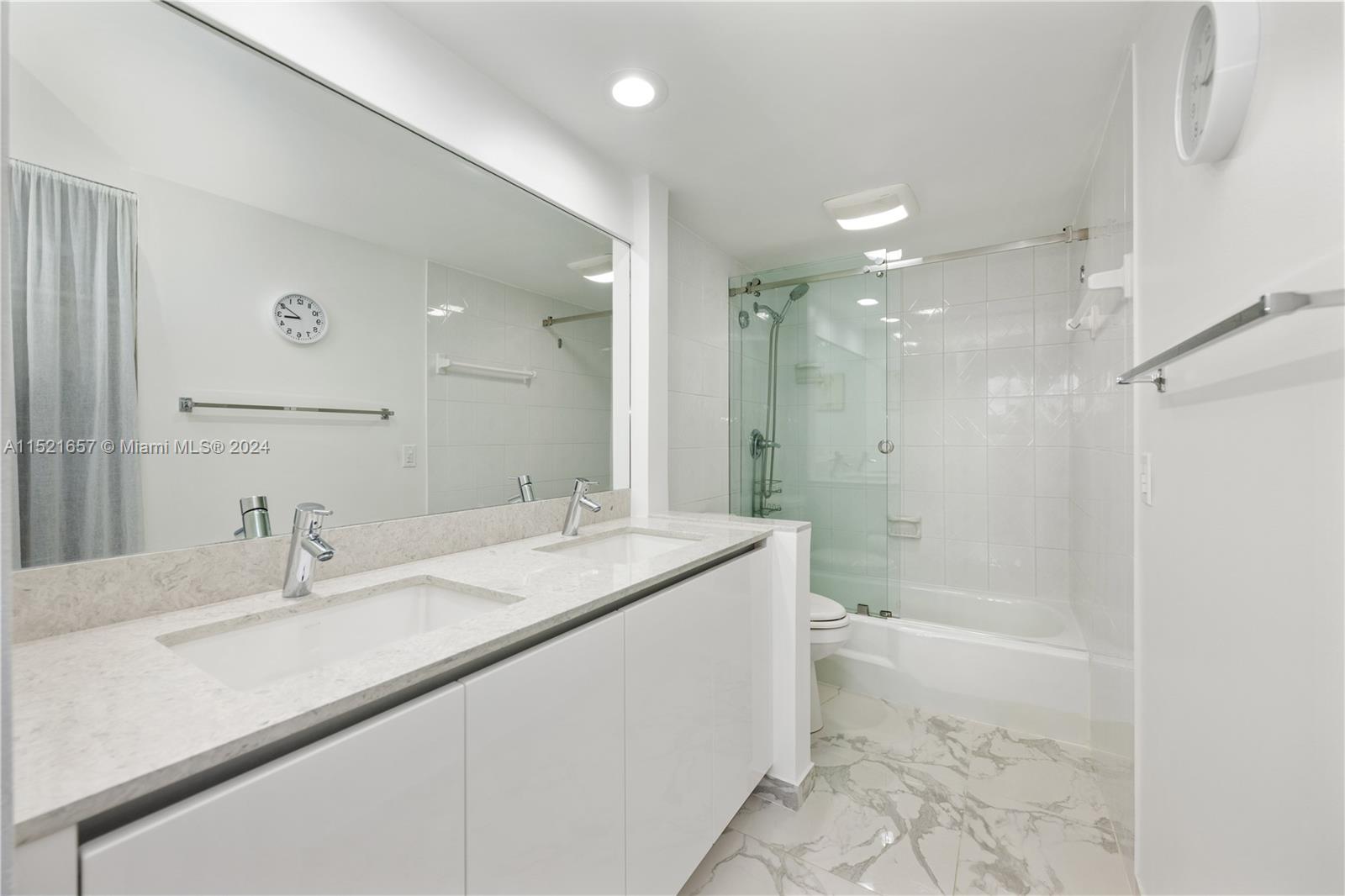 17800 Atlantic Blvd, Sunny Isles Beach, FL, 33160 United States, 1 Bedroom Bedrooms, ,1 BathroomBathrooms,Residential,For Sale,Atlantic Blvd,A11521657