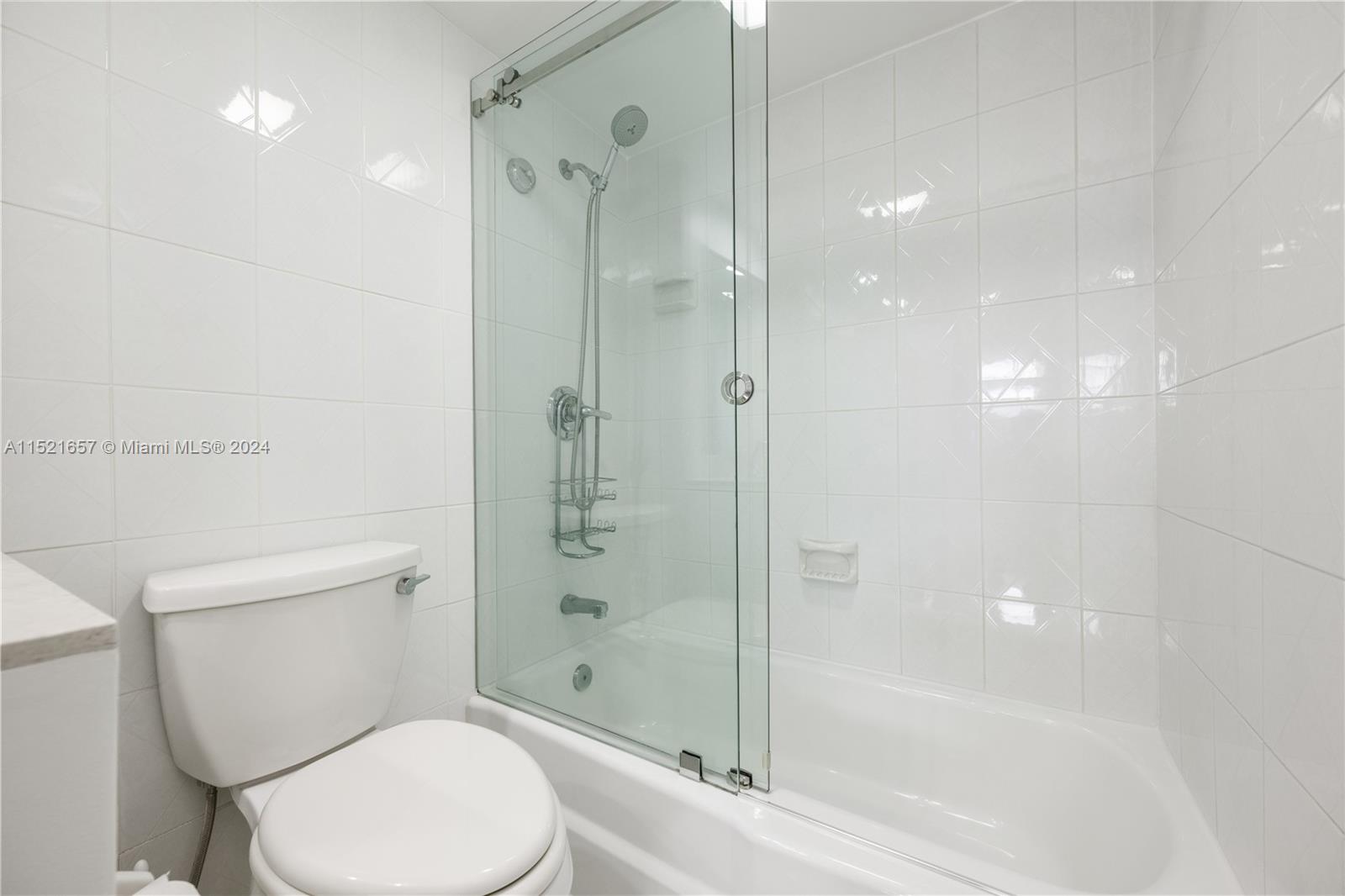 17800 Atlantic Blvd, Sunny Isles Beach, FL, 33160 United States, 1 Bedroom Bedrooms, ,1 BathroomBathrooms,Residential,For Sale,Atlantic Blvd,A11521657