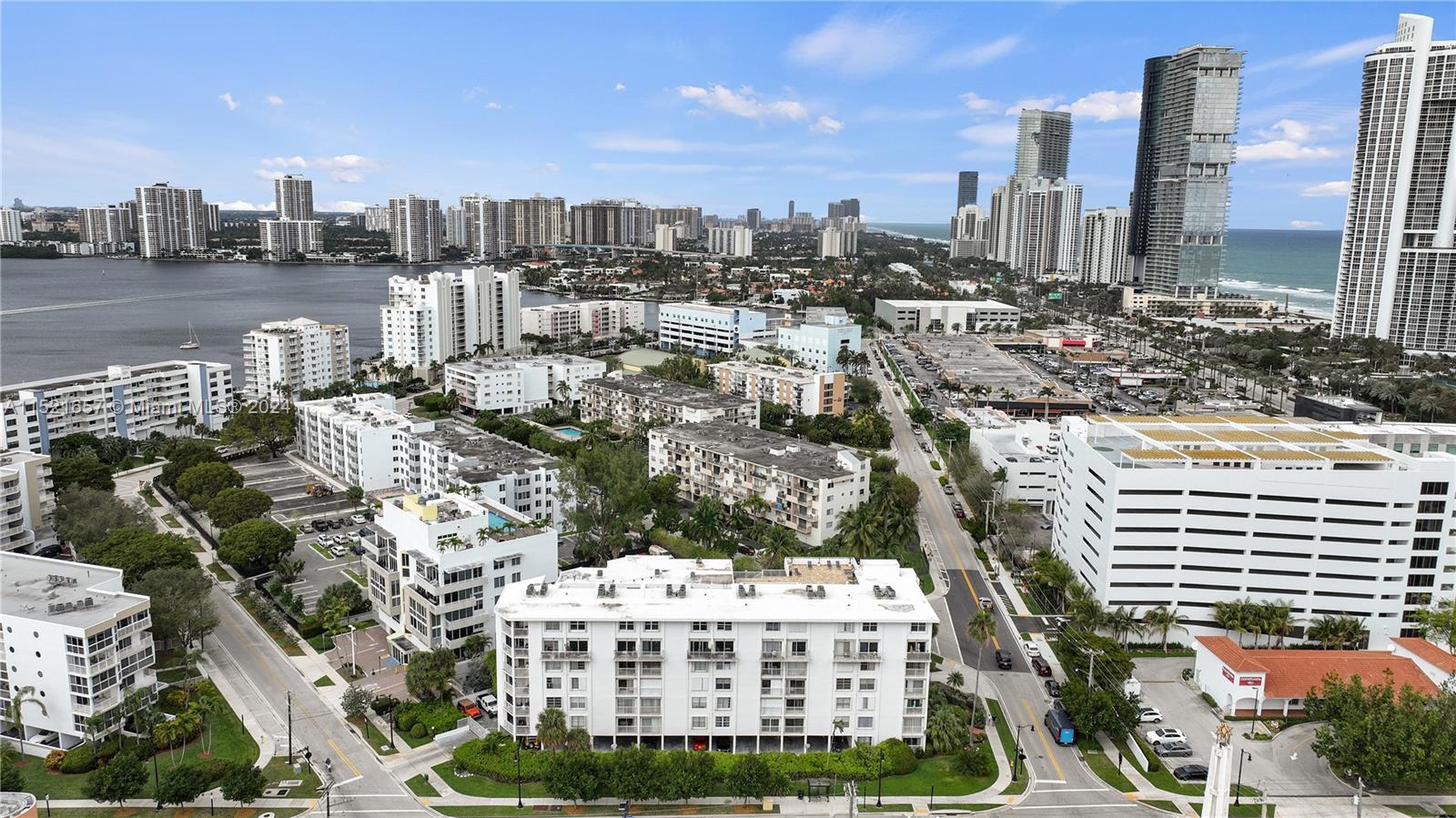 17800 Atlantic Blvd, Sunny Isles Beach, FL, 33160 United States, 1 Bedroom Bedrooms, ,1 BathroomBathrooms,Residential,For Sale,Atlantic Blvd,A11521657