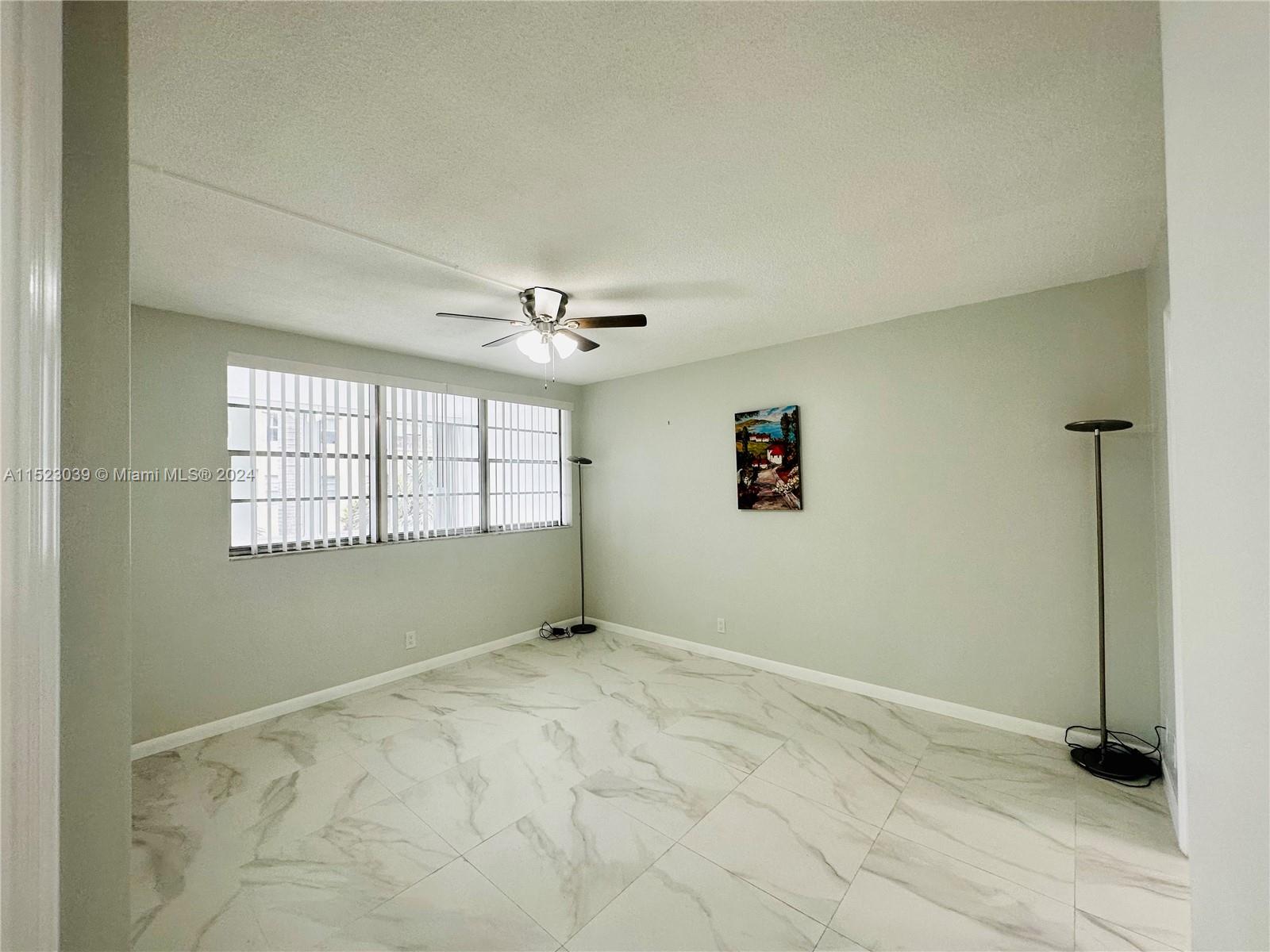 1333 E Hallandale Beach Blvd 302, Hallandale Beach, Florida 33009, 1 Bedroom Bedrooms, ,1 BathroomBathrooms,Residentiallease,For Rent,1333 E Hallandale Beach Blvd 302,A11523039