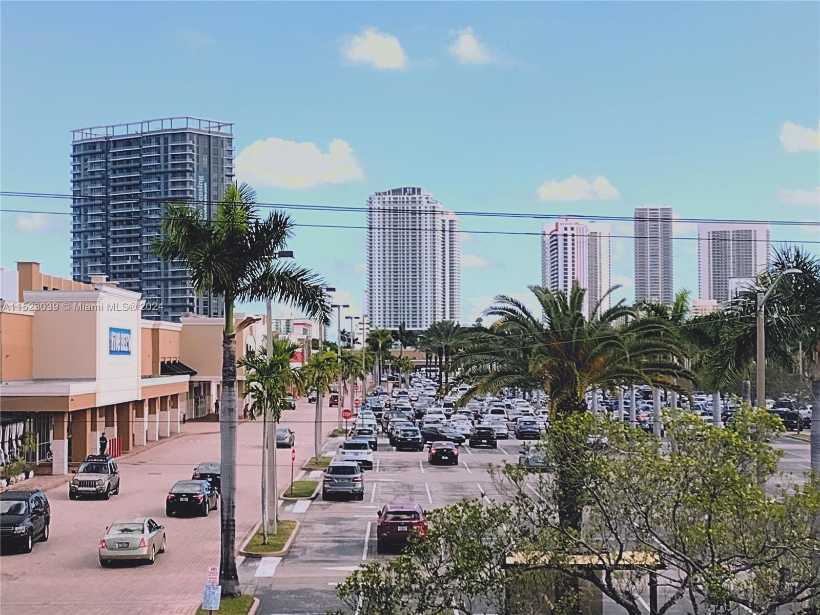 1333 E Hallandale Beach Blvd 302, Hallandale Beach, Florida 33009, 1 Bedroom Bedrooms, ,1 BathroomBathrooms,Residentiallease,For Rent,1333 E Hallandale Beach Blvd 302,A11523039