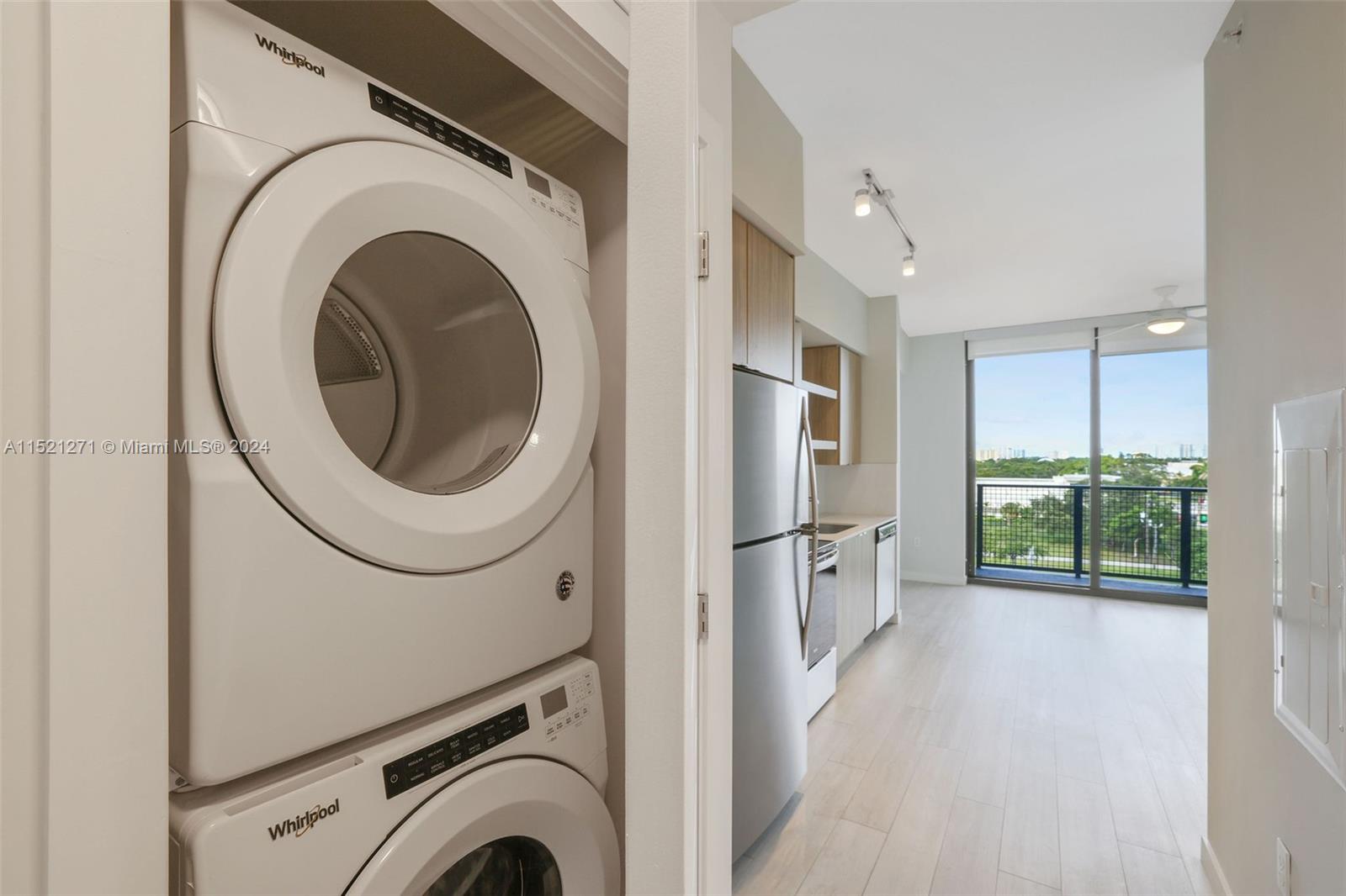 555 NE 8th St 0621, Fort Lauderdale, Florida 33304, ,1 BathroomBathrooms,Residentiallease,For Rent,555 NE 8th St 0621,A11521271