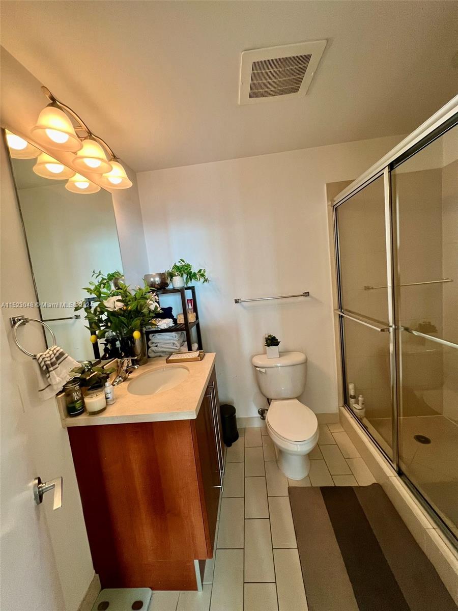 1111 SW 1st Ave 1814, Miami, Florida 33130, 2 Bedrooms Bedrooms, ,2 BathroomsBathrooms,Residentiallease,For Rent,1111 SW 1st Ave 1814,A11523048