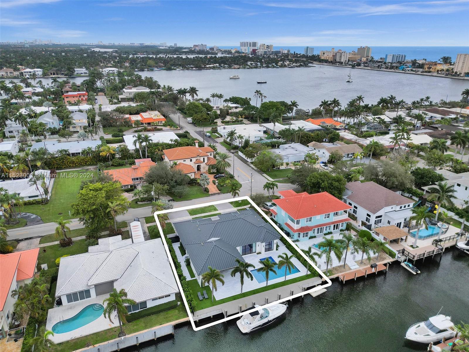 900 Washington St, Hollywood, FL, 33019 United States, 4 Bedrooms Bedrooms, ,4 BathroomsBathrooms,Residential,For Sale,Washington St,A11523003