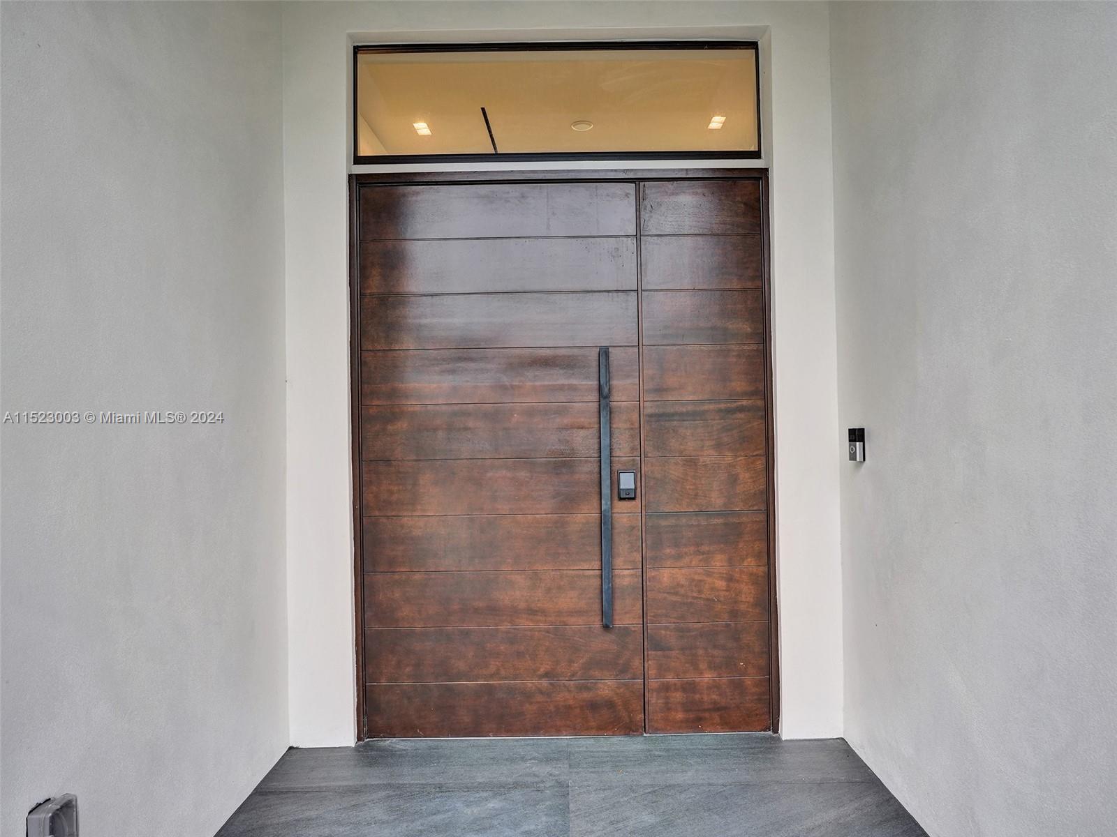 900 Washington St, Hollywood, FL, 33019 United States, 4 Bedrooms Bedrooms, ,4 BathroomsBathrooms,Residential,For Sale,Washington St,A11523003