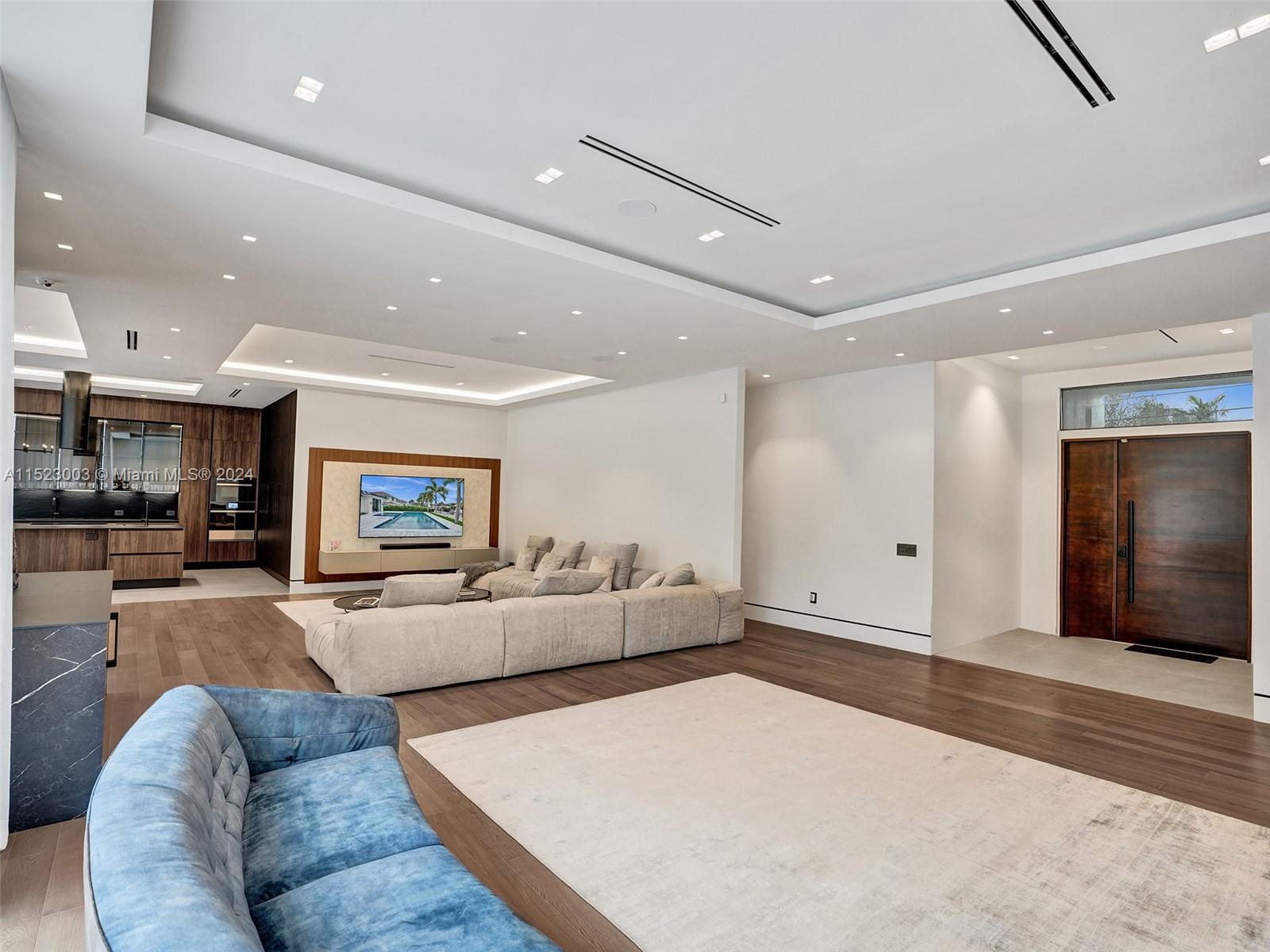 900 Washington St, Hollywood, FL, 33019 United States, 4 Bedrooms Bedrooms, ,4 BathroomsBathrooms,Residential,For Sale,Washington St,A11523003