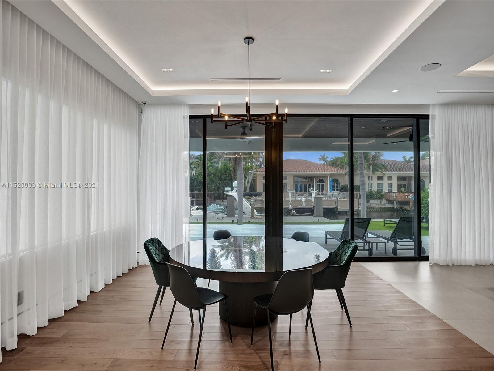 900 Washington St, Hollywood, FL, 33019 United States, 4 Bedrooms Bedrooms, ,4 BathroomsBathrooms,Residential,For Sale,Washington St,A11523003