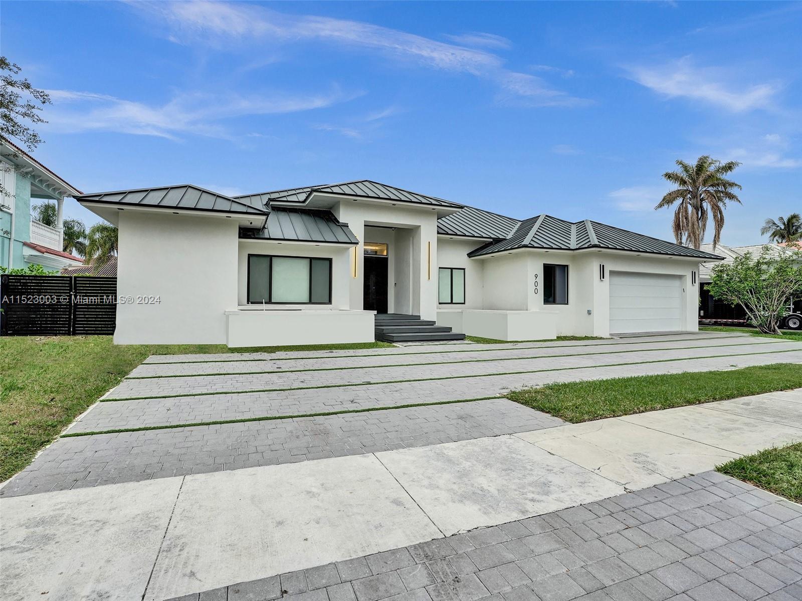 900 Washington St, Hollywood, FL, 33019 United States, 4 Bedrooms Bedrooms, ,4 BathroomsBathrooms,Residential,For Sale,Washington St,A11523003