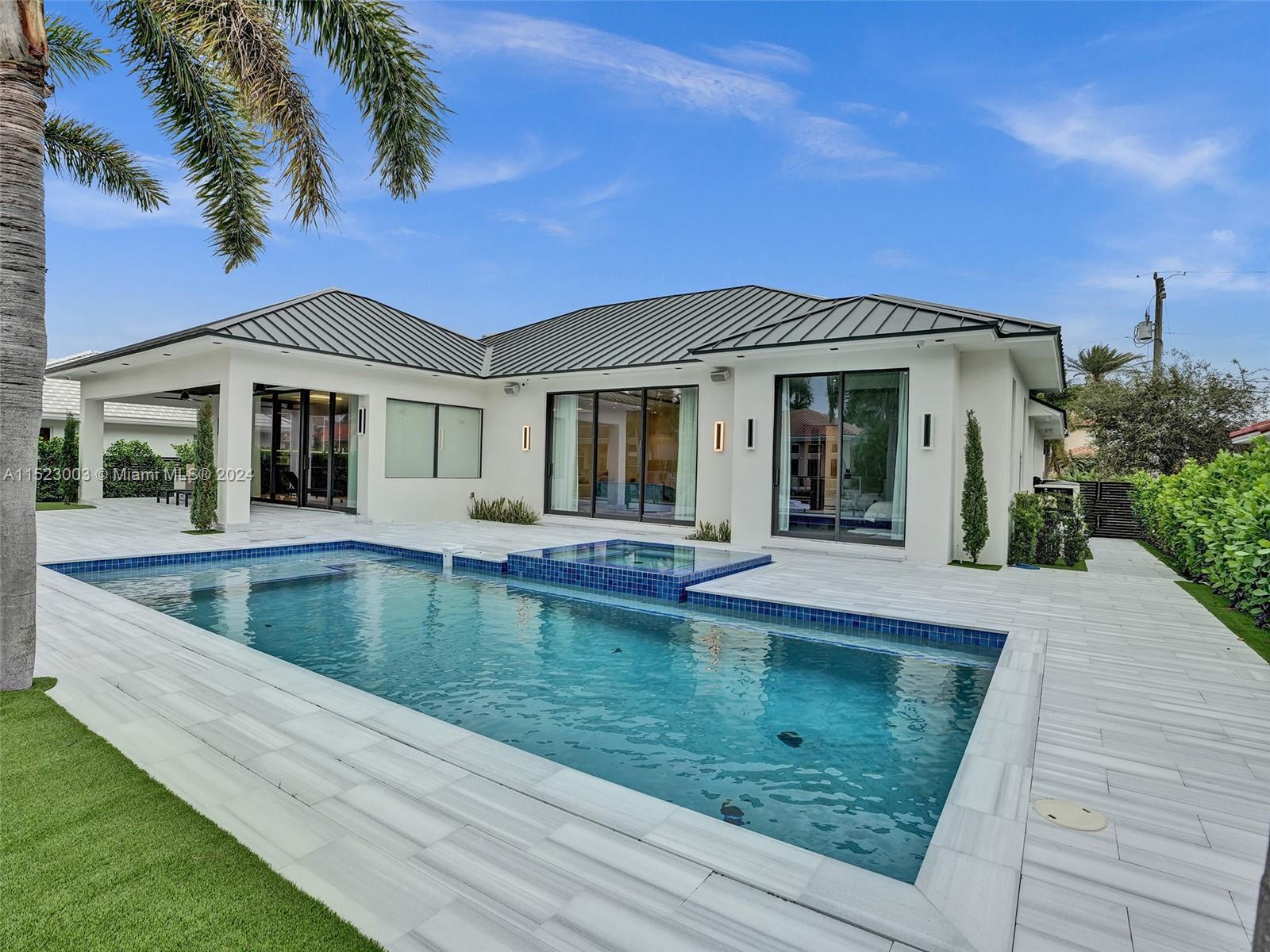 900 Washington St, Hollywood, FL, 33019 United States, 4 Bedrooms Bedrooms, ,4 BathroomsBathrooms,Residential,For Sale,Washington St,A11523003