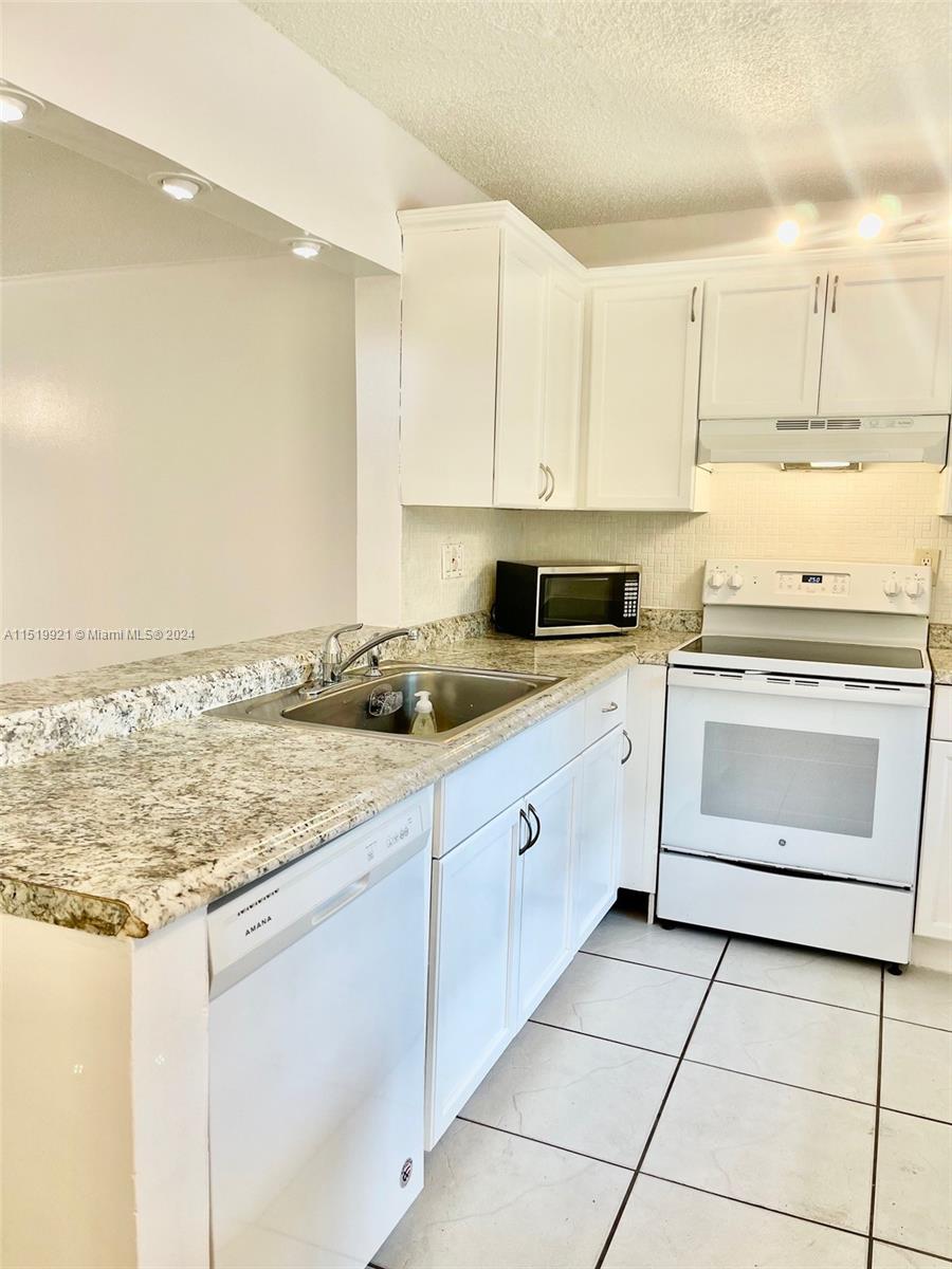 10581 Royal Palm Blvd, Coral Springs, FL, 33065 United States, 2 Bedrooms Bedrooms, ,2 BathroomsBathrooms,Residential,For Sale,Royal Palm Blvd,A11519921