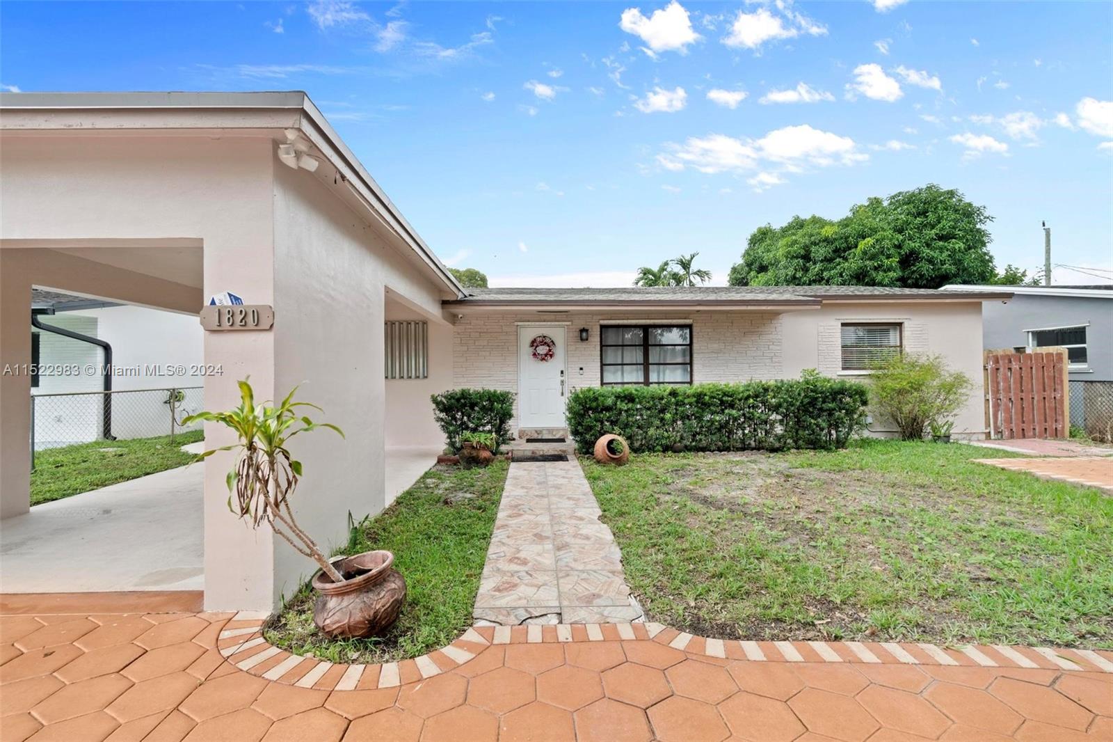 1820 27th Ave, Hollywood, FL, 33020 United States, 3 Bedrooms Bedrooms, ,2 BathroomsBathrooms,Residential,For Sale,27th Ave,A11522983