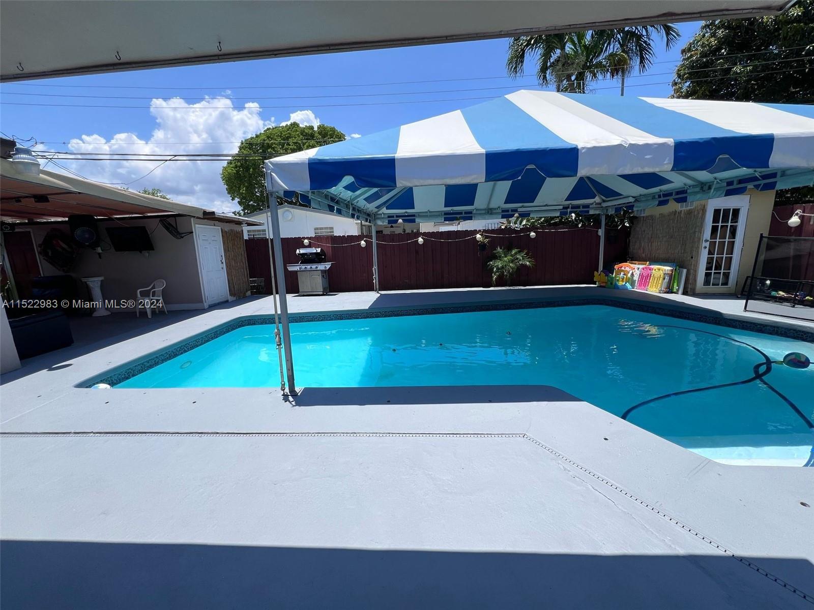 1820 27th Ave, Hollywood, FL, 33020 United States, 3 Bedrooms Bedrooms, ,2 BathroomsBathrooms,Residential,For Sale,27th Ave,A11522983