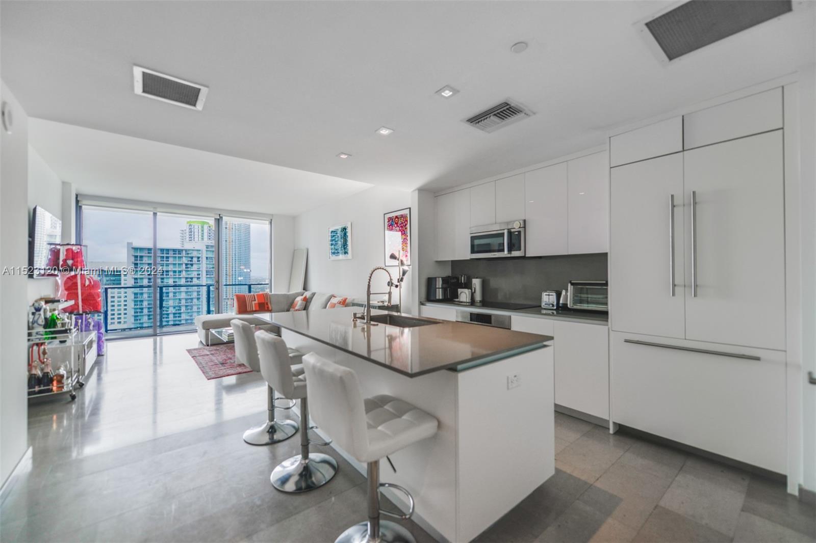 68 6th St, Miami, FL, 33131 United States, 1 Bedroom Bedrooms, ,1 BathroomBathrooms,Residential,For Sale,6th St,A11523120