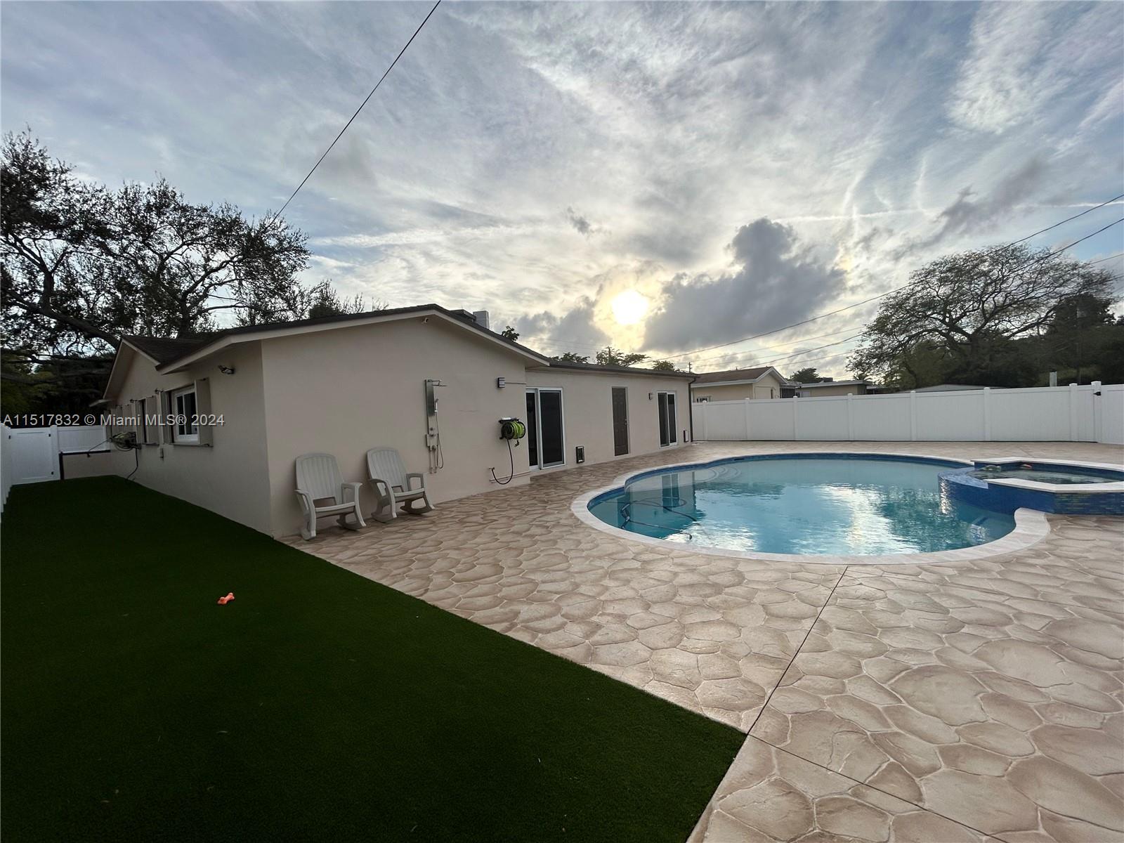 3825 Washington St, Hollywood, FL, 33021 United States, 3 Bedrooms Bedrooms, ,3 BathroomsBathrooms,Residential,For Sale,Washington St,A11517832