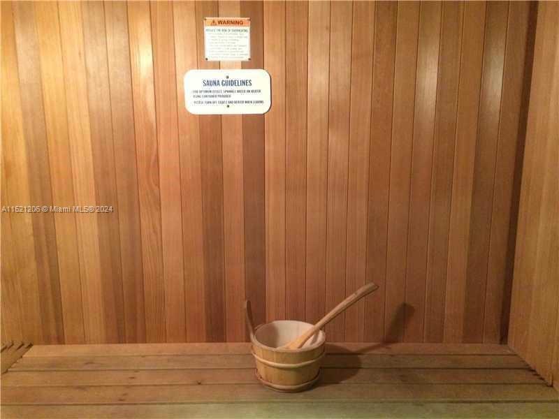 6917 COLLINS AV 726, Miami Beach, Florida 33141, 1 Bedroom Bedrooms, ,1 BathroomBathrooms,Residentiallease,For Rent,6917 COLLINS AV 726,A11521206