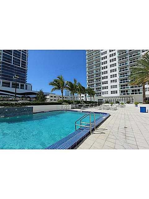 6917 COLLINS AV 726, Miami Beach, Florida 33141, 1 Bedroom Bedrooms, ,1 BathroomBathrooms,Residentiallease,For Rent,6917 COLLINS AV 726,A11521206