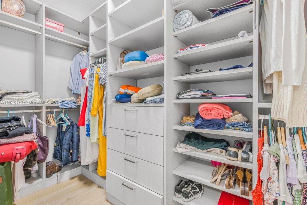 Miami, FL, 33155 United States, 5 Bedrooms Bedrooms, ,6 BathroomsBathrooms,Residential,For Sale,A11523172