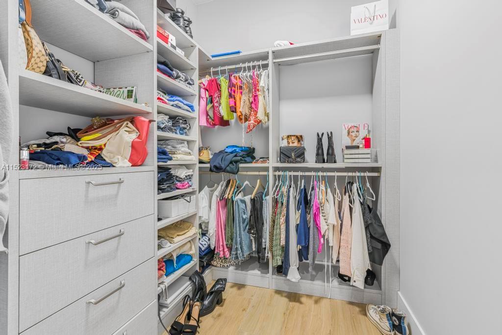 Miami, FL, 33155 United States, 5 Bedrooms Bedrooms, ,6 BathroomsBathrooms,Residential,For Sale,A11523172