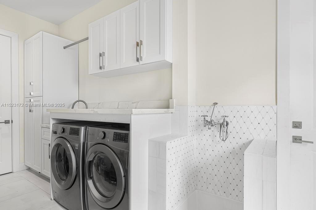 Miami, FL, 33155 United States, 5 Bedrooms Bedrooms, ,6 BathroomsBathrooms,Residential,For Sale,A11523172