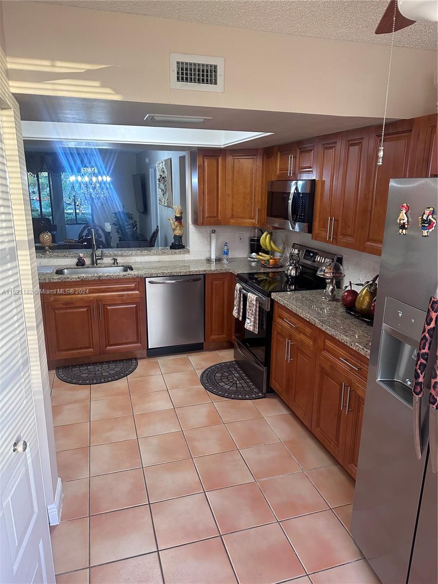 7450 NW 18th St 208, Margate, FL 33063, 2 Bedrooms Bedrooms, ,2 BathroomsBathrooms,Residential,For Sale,18th St,A11523182