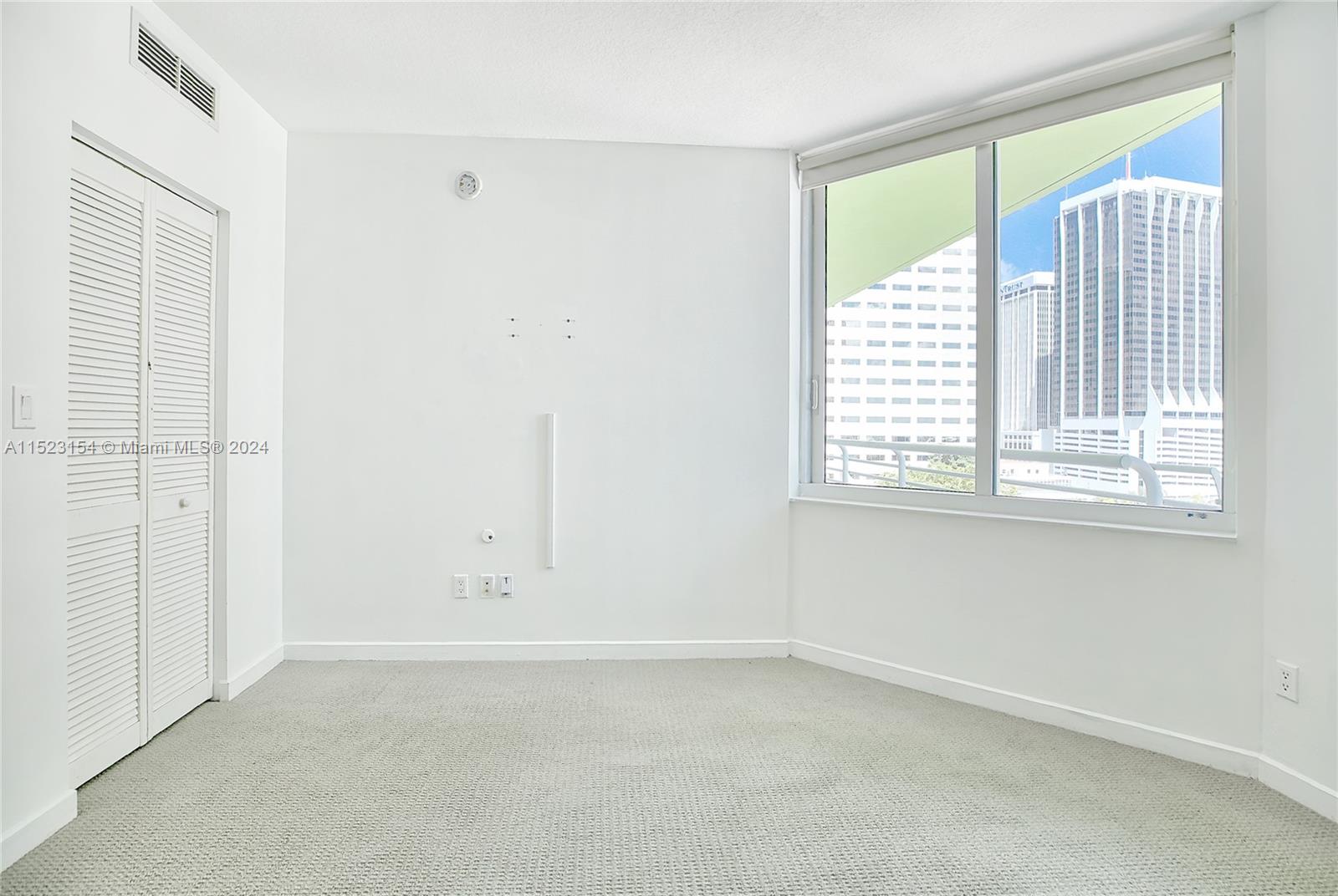 335 Biscayne Blvd, Miami, FL, 33131 United States, 2 Bedrooms Bedrooms, ,2 BathroomsBathrooms,Residential,For Sale,Biscayne Blvd,A11523154