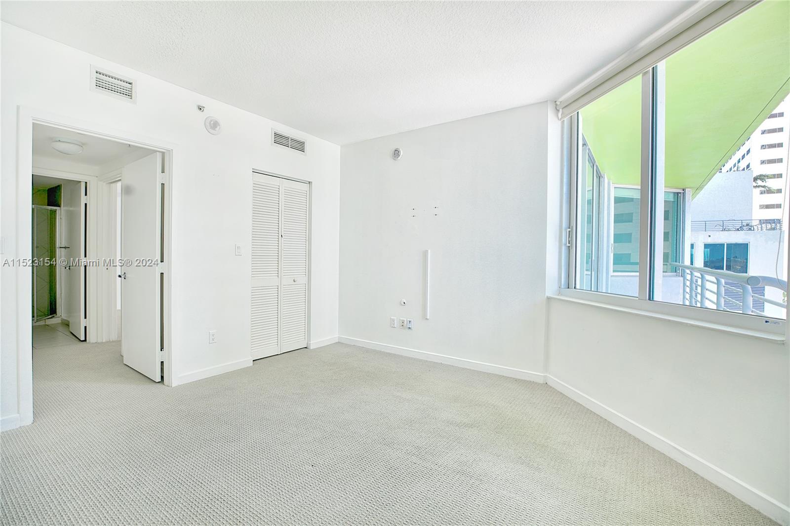 335 Biscayne Blvd, Miami, FL, 33131 United States, 2 Bedrooms Bedrooms, ,2 BathroomsBathrooms,Residential,For Sale,Biscayne Blvd,A11523154