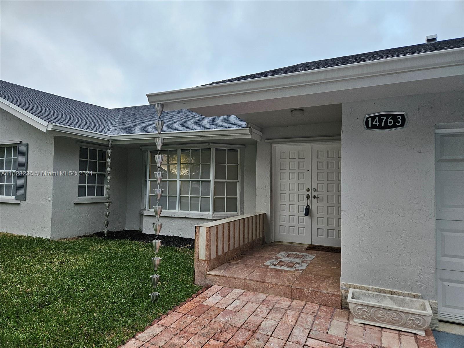 14763 SW 152nd Pl, Miami, FL 33196, 4 Bedrooms Bedrooms, ,2 BathroomsBathrooms,Residential,For Sale,152nd Pl,A11523236