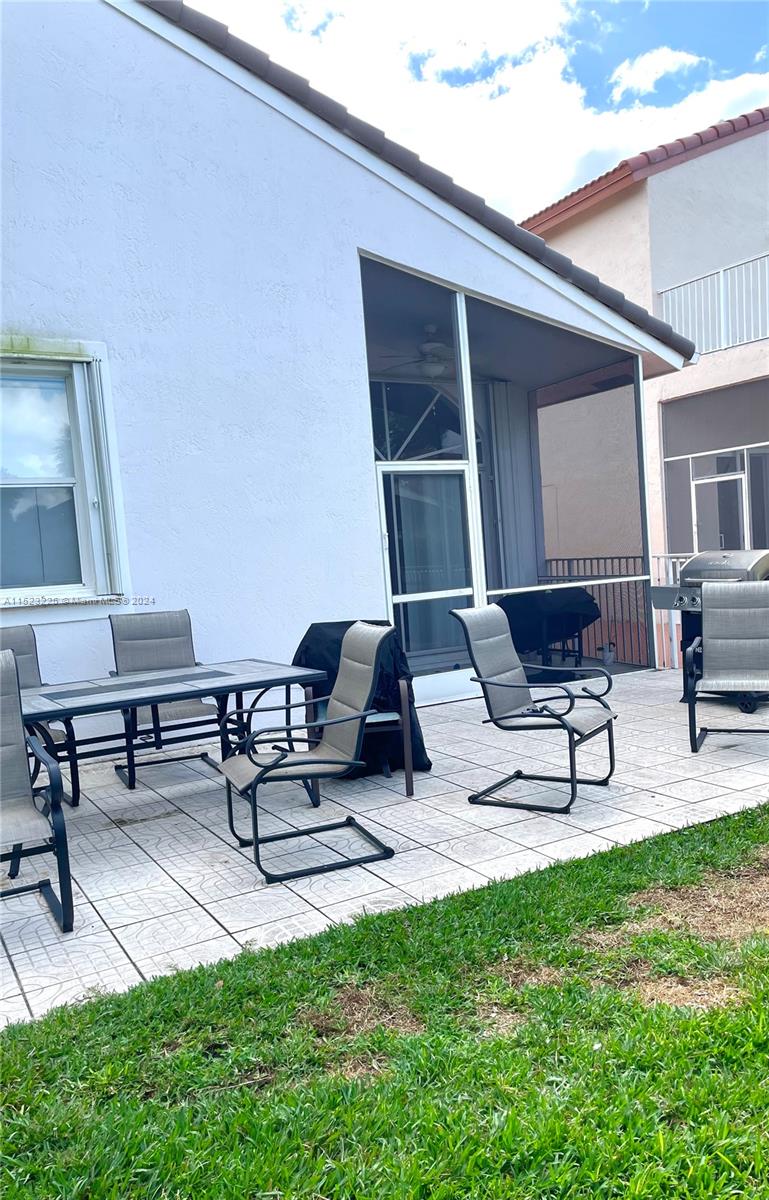 15627 SW 16th Ct, Pembroke Pines, FL 33027, 3 Bedrooms Bedrooms, ,2 BathroomsBathrooms,Residential,For Sale,16th Ct,A11523225