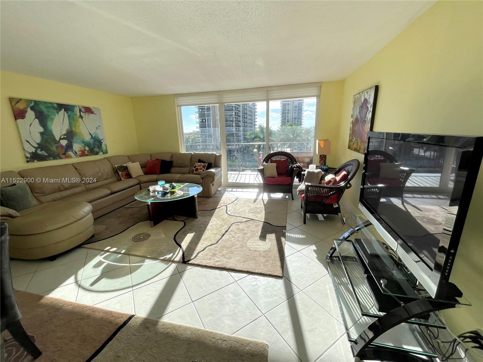 2030 S Ocean Dr 327, Hallandale Beach, FL 33009, 3 Bedrooms Bedrooms, ,2 BathroomsBathrooms,Residential,For Sale,Ocean Dr,A11522900