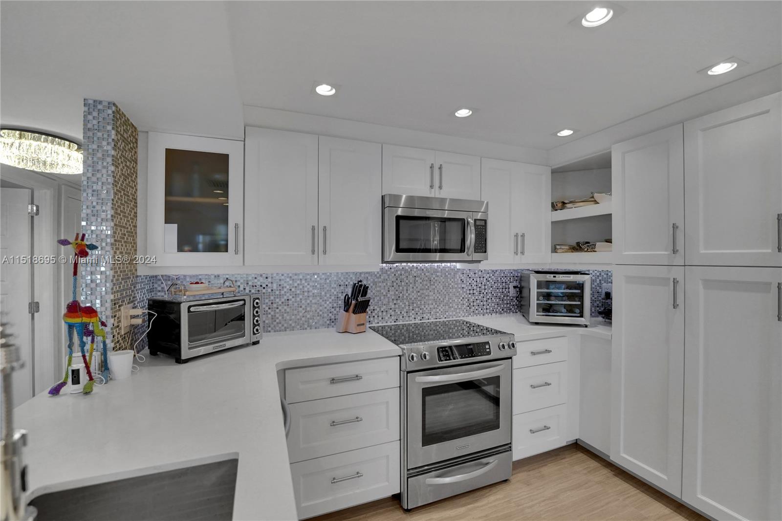 2030 S Ocean Dr 1420, Hallandale Beach, Florida 33009, 2 Bedrooms Bedrooms, ,2 BathroomsBathrooms,Residential,For Sale,2030 S Ocean Dr 1420,A11518695