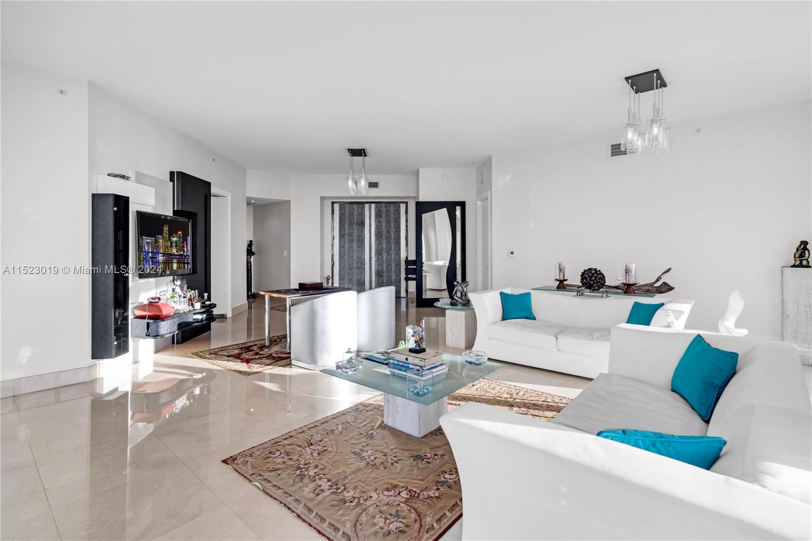 10225 Collins Ave, Bal Harbour, FL, 33154 United States, 4 Bedrooms Bedrooms, ,3 BathroomsBathrooms,Residential,For Sale,Collins Ave,A11523019