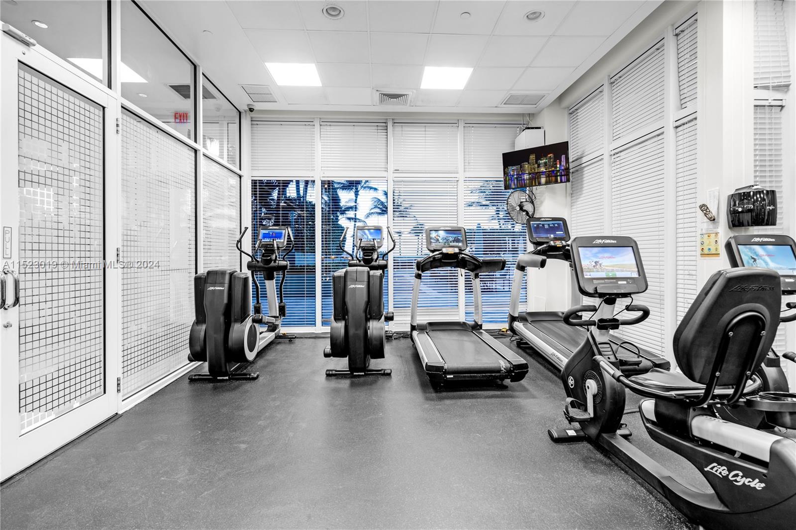 10225 Collins Ave, Bal Harbour, FL, 33154 United States, 4 Bedrooms Bedrooms, ,3 BathroomsBathrooms,Residential,For Sale,Collins Ave,A11523019