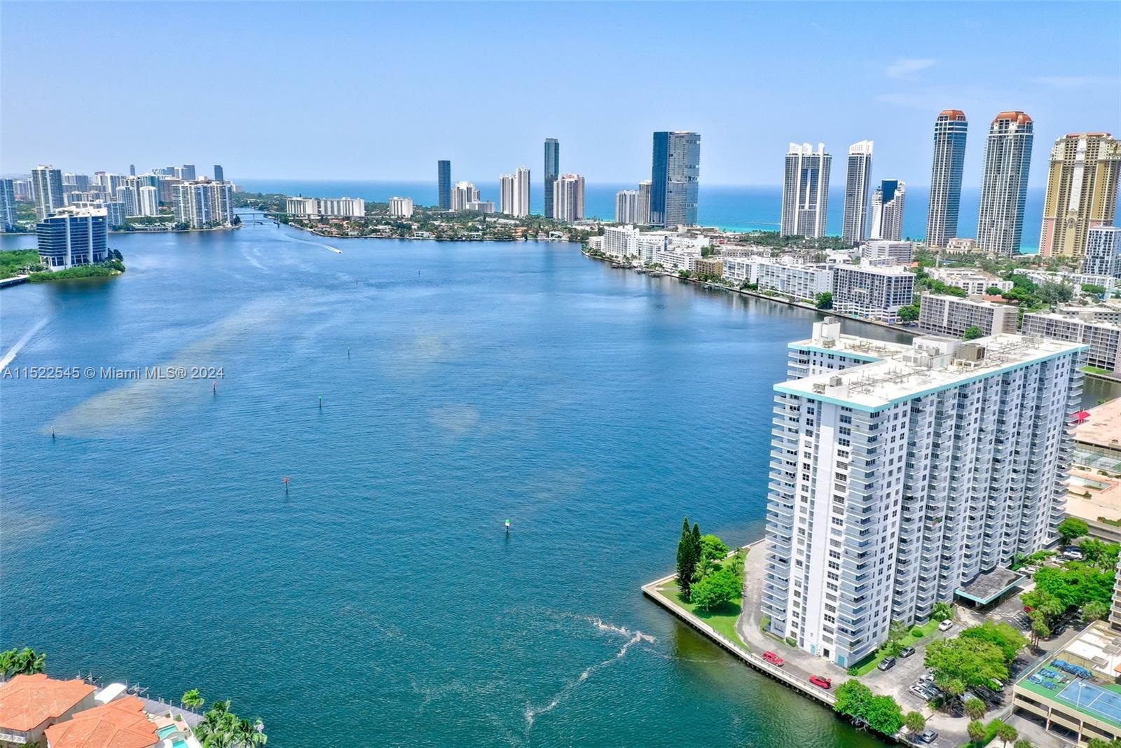 301 174th St, Sunny Isles Beach, FL, 33160 United States, 2 Bedrooms Bedrooms, ,2 BathroomsBathrooms,Residential,For Sale,174th St,A11522545