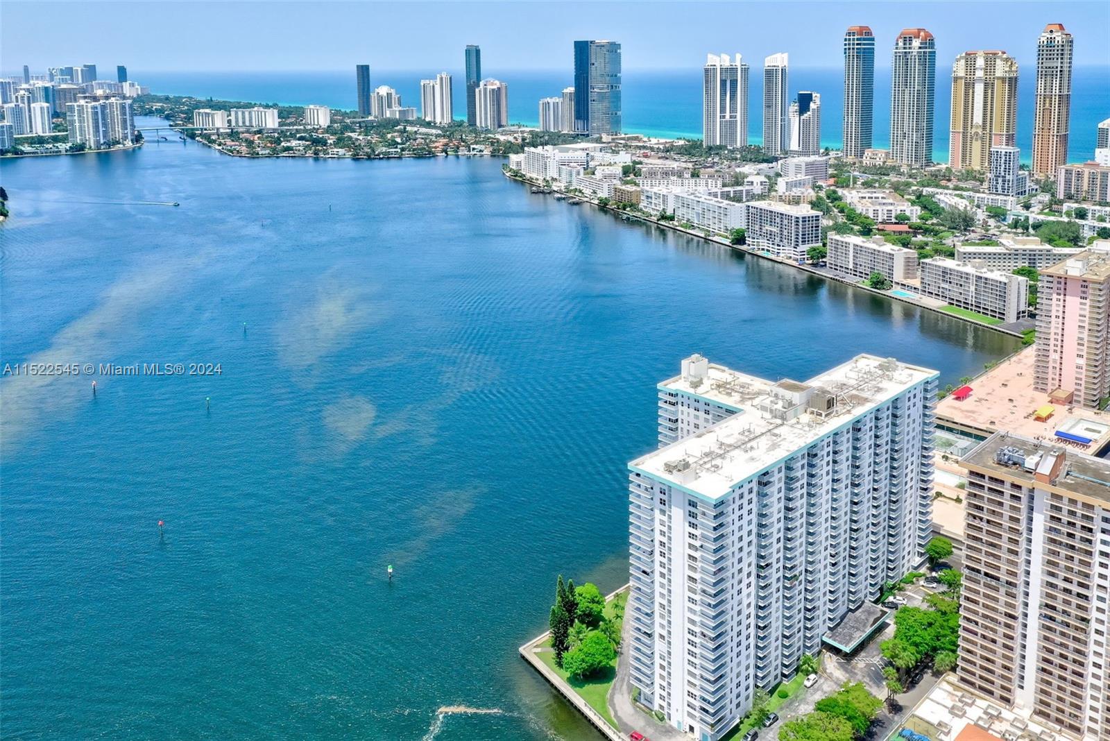 301 174th St, Sunny Isles Beach, FL, 33160 United States, 2 Bedrooms Bedrooms, ,2 BathroomsBathrooms,Residential,For Sale,174th St,A11522545