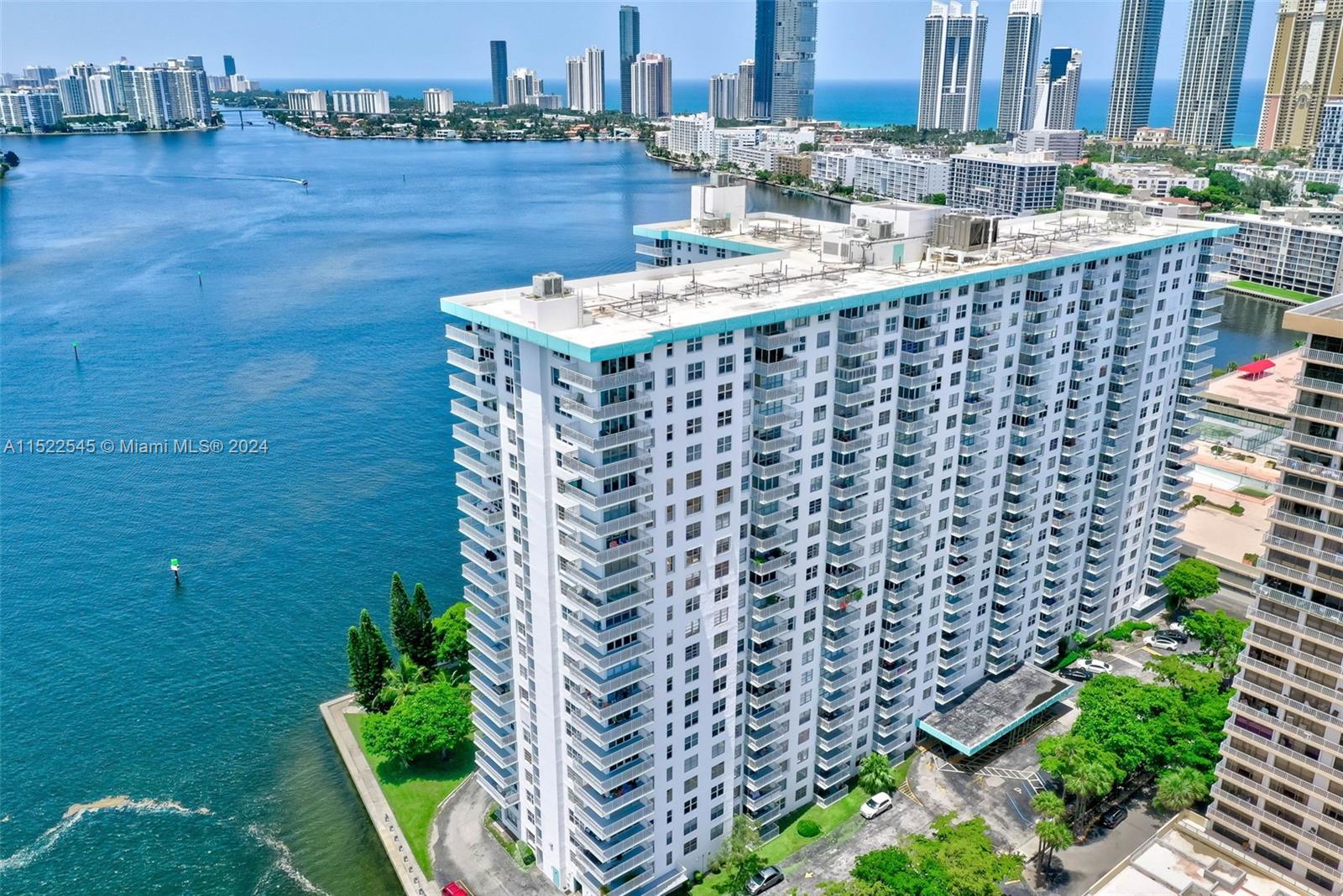 301 174th St, Sunny Isles Beach, FL, 33160 United States, 2 Bedrooms Bedrooms, ,2 BathroomsBathrooms,Residential,For Sale,174th St,A11522545