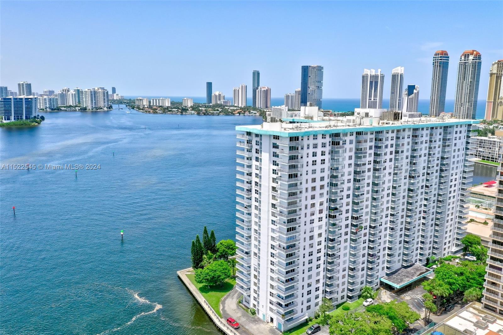 301 174th St, Sunny Isles Beach, FL, 33160 United States, 2 Bedrooms Bedrooms, ,2 BathroomsBathrooms,Residential,For Sale,174th St,A11522545