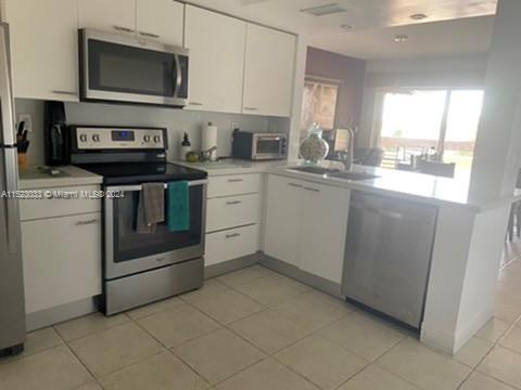 8933 123rd Ct, Miami, FL, 33186 United States, 2 Bedrooms Bedrooms, ,2 BathroomsBathrooms,Residential,For Sale,123rd Ct,A11523033