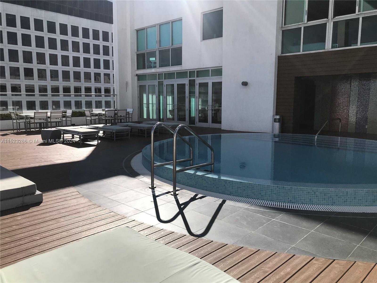 55 6th St, Miami, FL, 33131 United States, 2 Bedrooms Bedrooms, ,2 BathroomsBathrooms,Residential,For Sale,6th St,A11523286