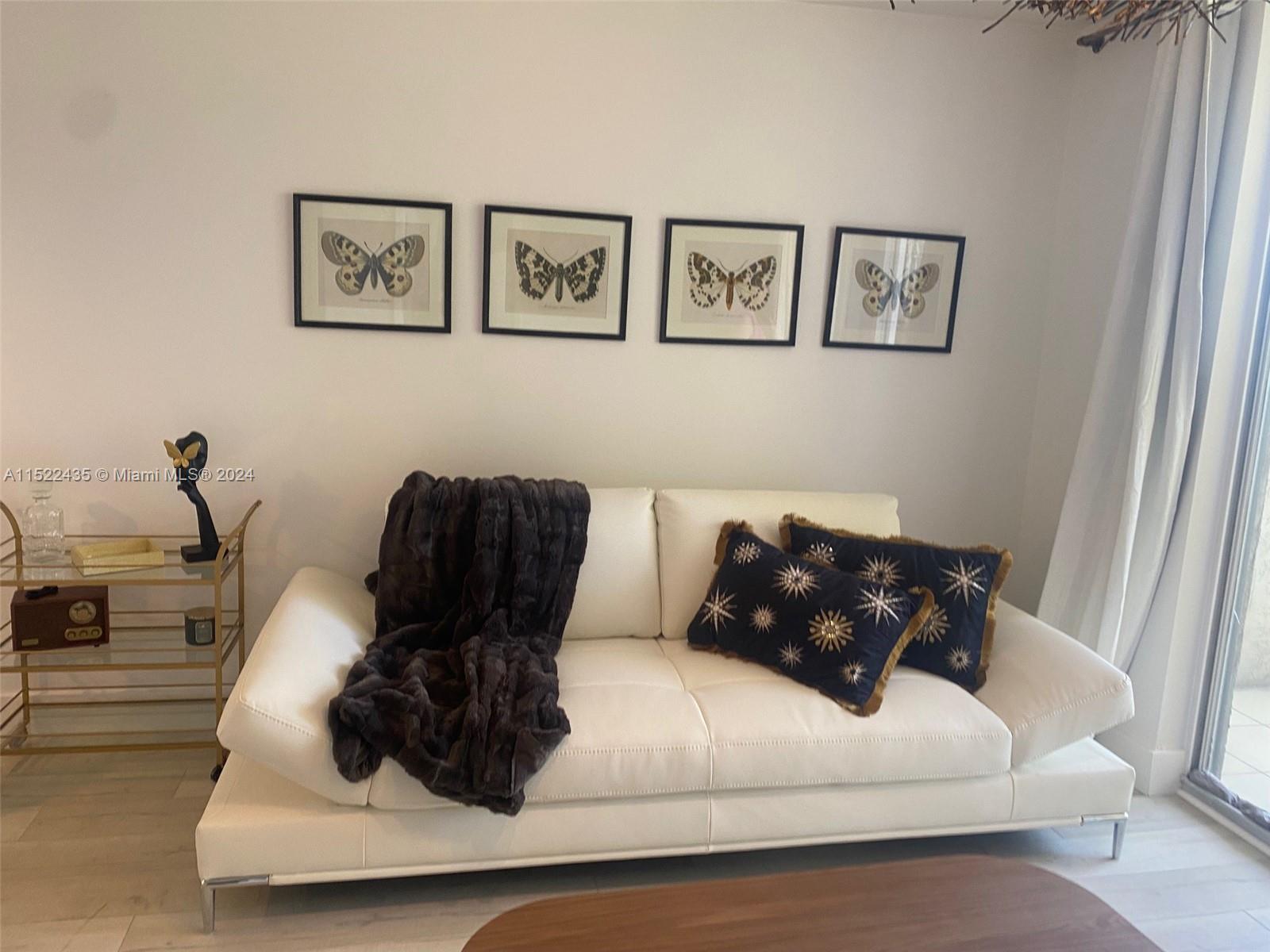 5880 Collins Ave 902, Miami Beach, Florida 33140, 1 Bedroom Bedrooms, ,1 BathroomBathrooms,Residentiallease,For Rent,5880 Collins Ave 902,A11522435