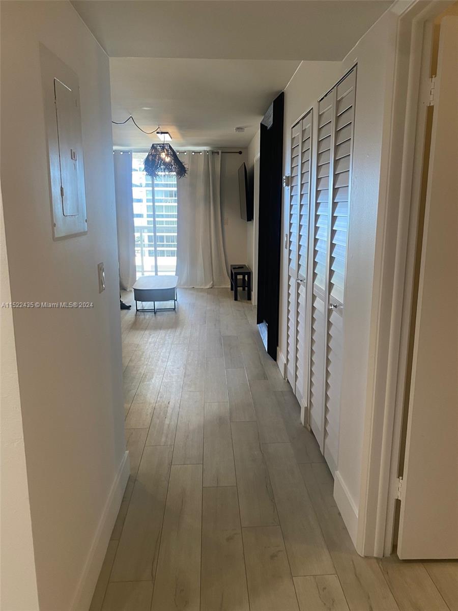 5880 Collins Ave 902, Miami Beach, Florida 33140, 1 Bedroom Bedrooms, ,1 BathroomBathrooms,Residentiallease,For Rent,5880 Collins Ave 902,A11522435
