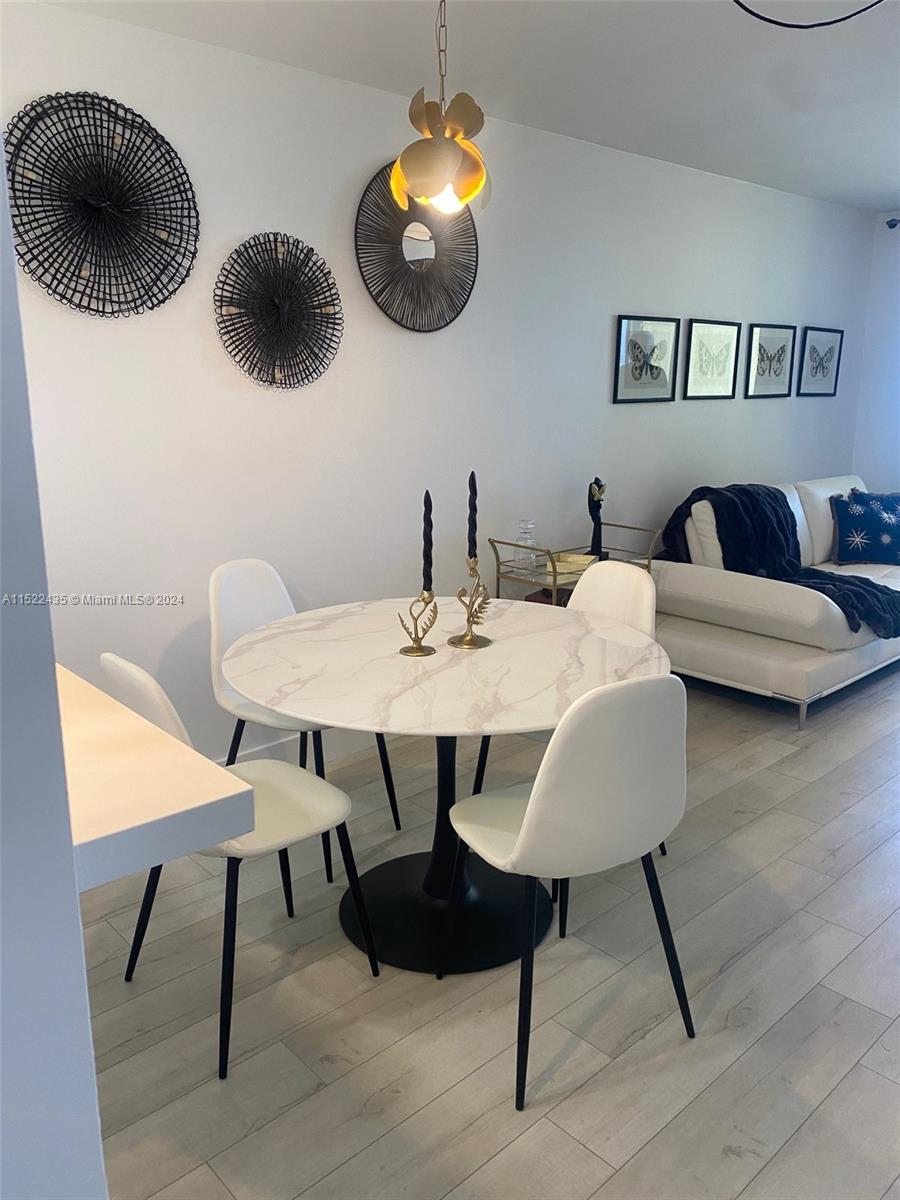 5880 Collins Ave 902, Miami Beach, Florida 33140, 1 Bedroom Bedrooms, ,1 BathroomBathrooms,Residentiallease,For Rent,5880 Collins Ave 902,A11522435