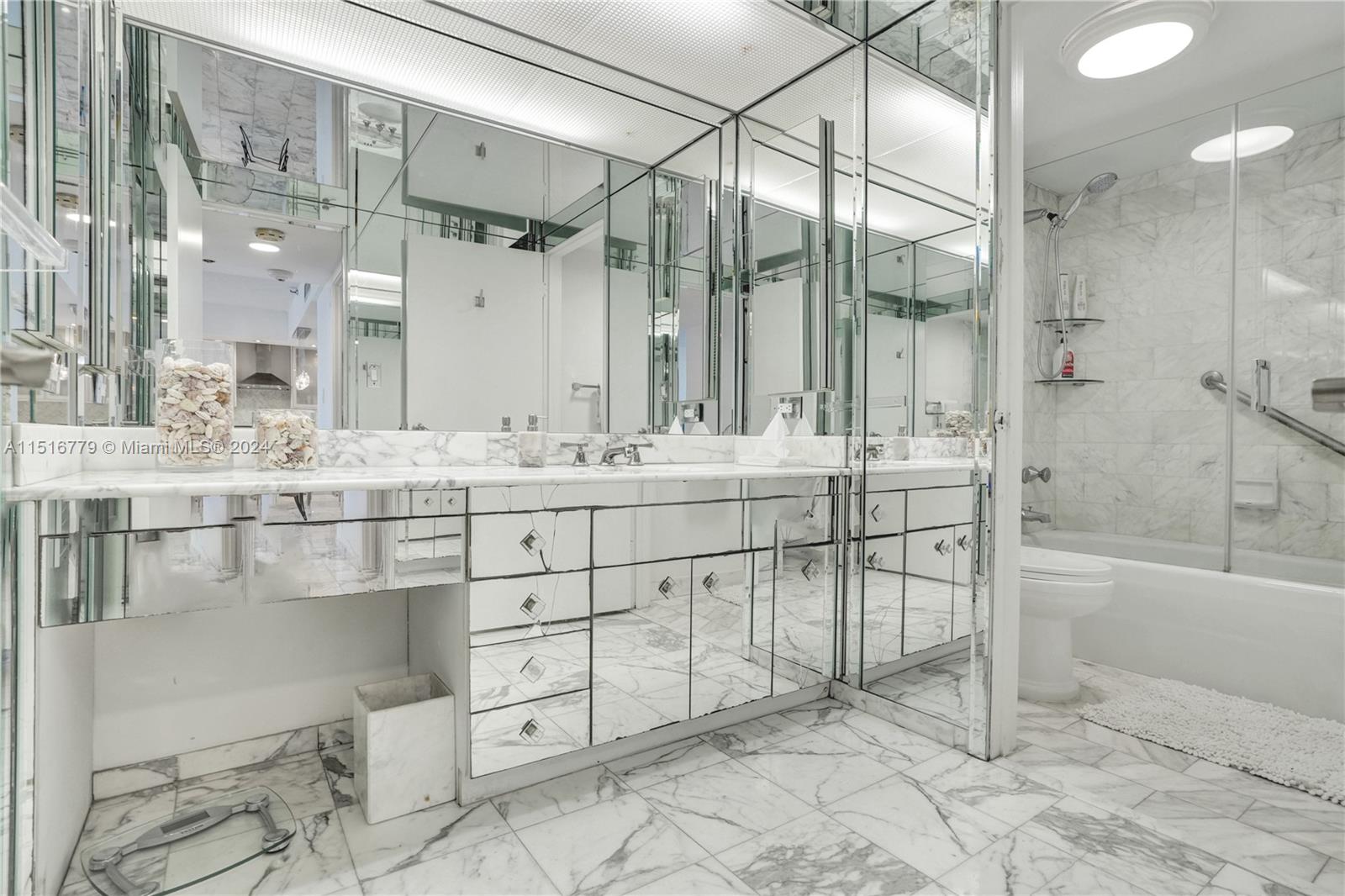 19707 Turnberry Way 16C, Aventura, Florida 33180, 1 Bedroom Bedrooms, ,1 BathroomBathrooms,Residential,For Sale,19707 Turnberry Way 16C,A11516779